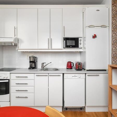Wehost Spacious Traveller'S Hq Above Metro @Vilhonvuorenkuja 16 Apartment Helsinki Exterior foto