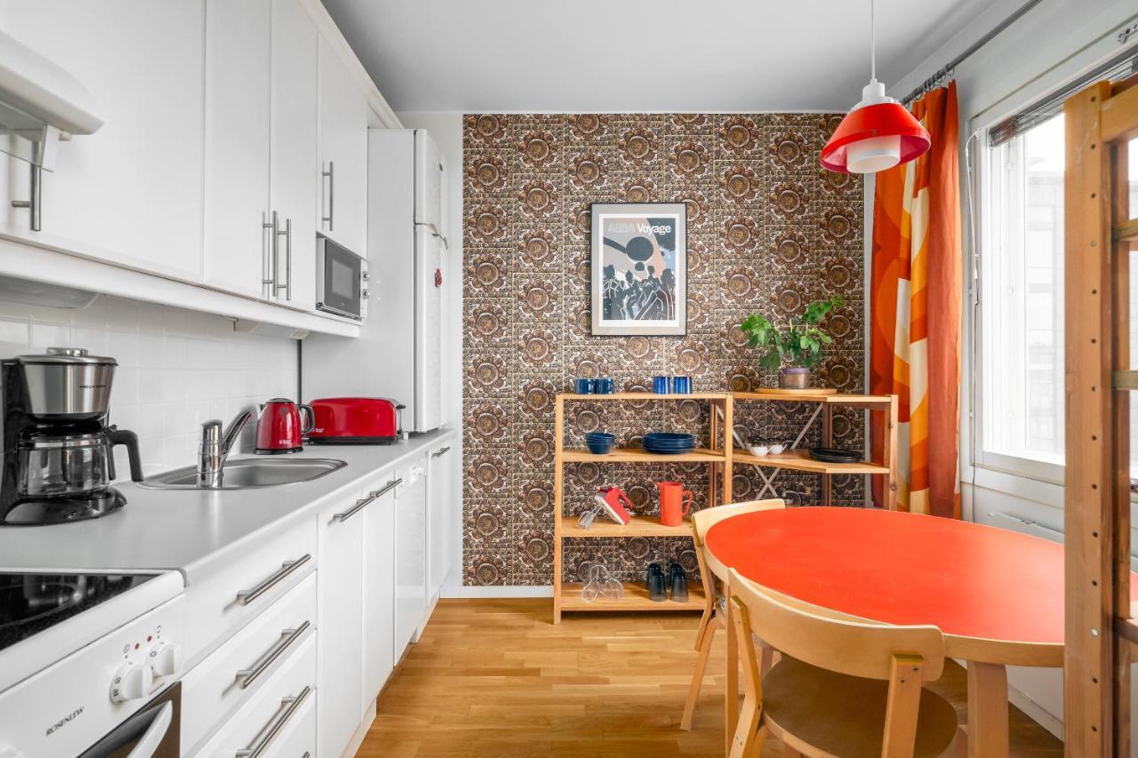 Wehost Spacious Traveller'S Hq Above Metro @Vilhonvuorenkuja 16 Apartment Helsinki Exterior foto