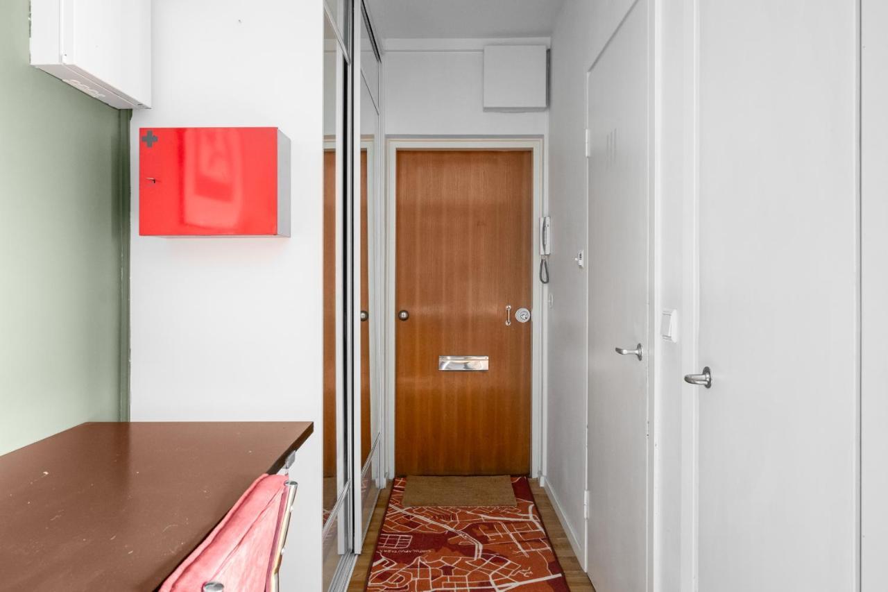Wehost Spacious Traveller'S Hq Above Metro @Vilhonvuorenkuja 16 Apartment Helsinki Exterior foto